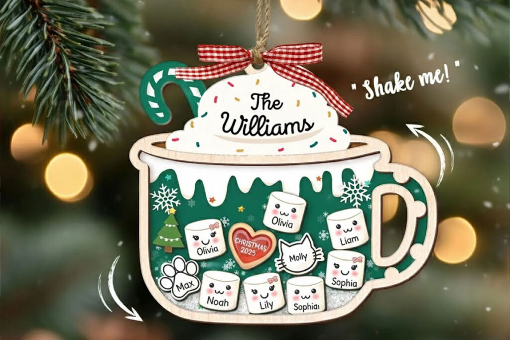 4D Shake Family Ornament