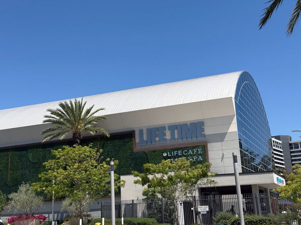 Life Time Lakeshore-Irvine Fitness Club 