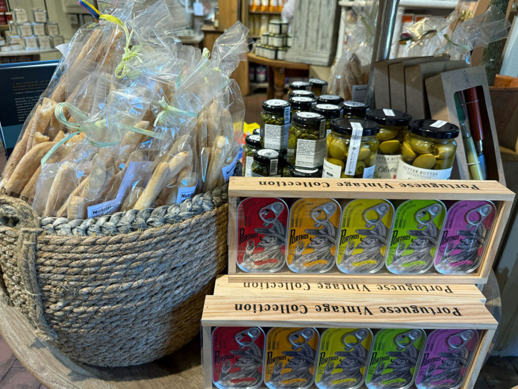 Roger's Gardens Gourmet Deals