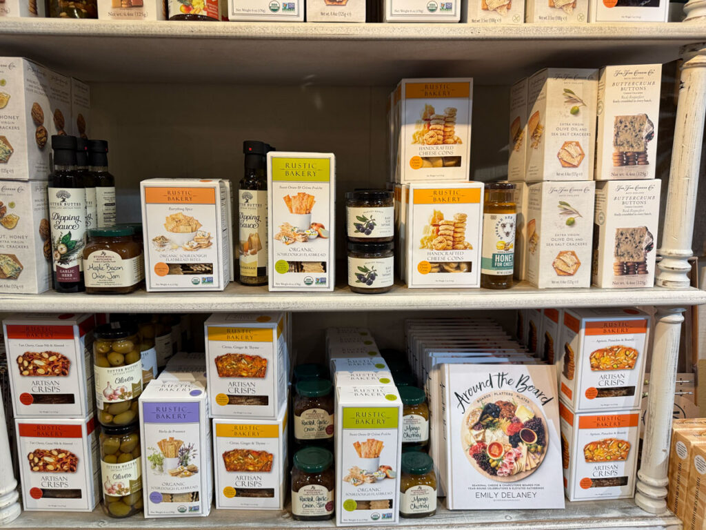 Roger's Gardens Gourmet Treats