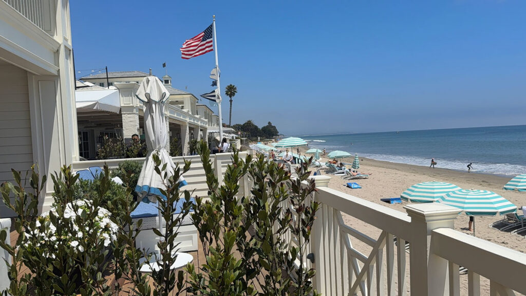 The Oceanfront Beach House Suites