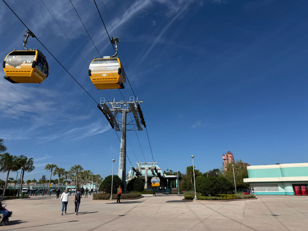 Skyliner cabins