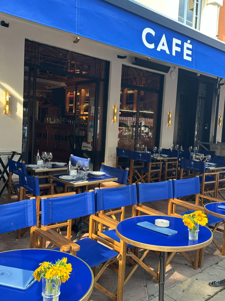 A classic Nice cafe terrace