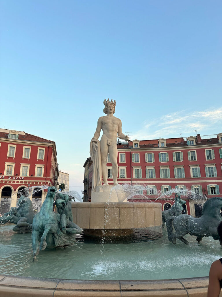 The Fontaine du Soleil in Place Masséna
