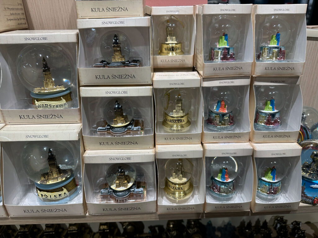 Snow globes with a miniature Palace of Culture and Science inside