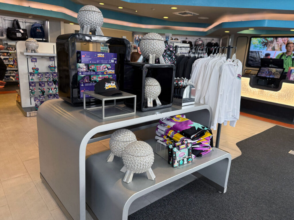 Spaceship Earth-shaped decorative pieces